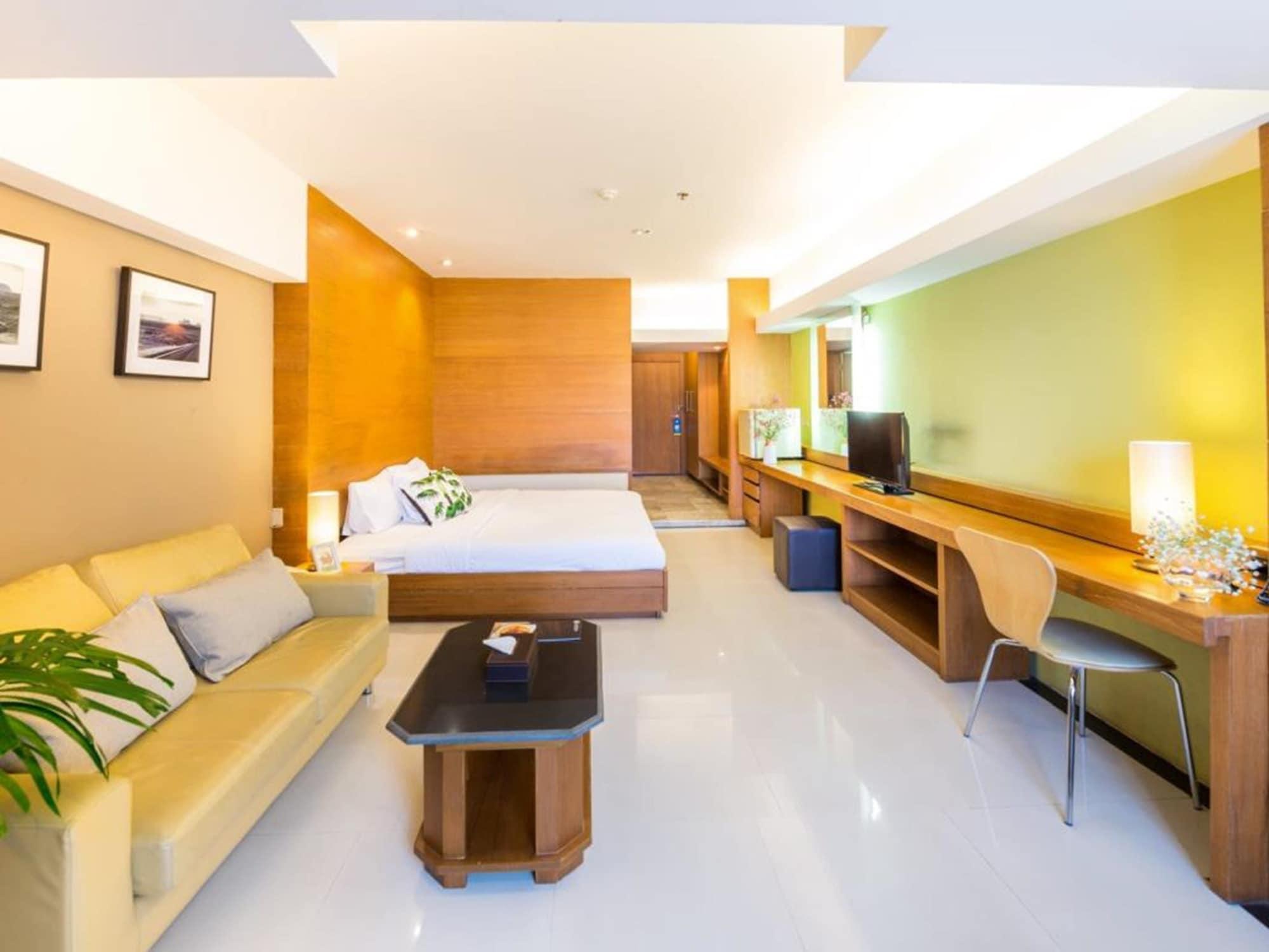 Laemtong Serviced Apartment Si Racha Exterior photo