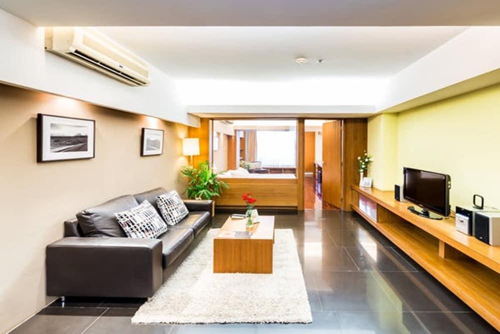 Laemtong Serviced Apartment Si Racha Exterior photo